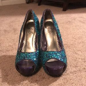 Beautiful sequin shoes